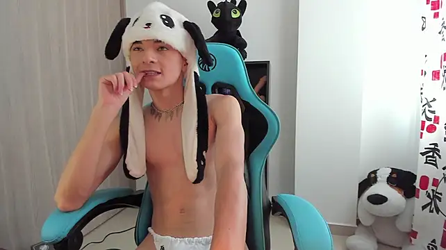 RYO_BLEU_ Adlı Modelin Web Kamerası Şovu