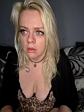 Show de webcam de Brattylittledemonx