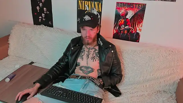 Huntall77 webkamerás műsora