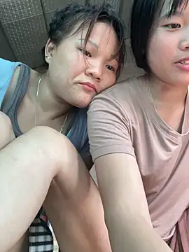 XXX chat uživo modela m-mbae