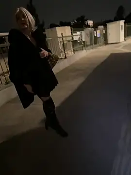 HOTLadyluna Show Webcam