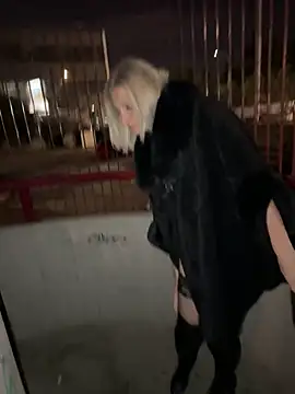 Pokazy przed kamerką – HOTLadyluna