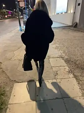 Pokazy przed kamerką – HOTLadyluna