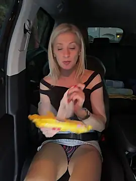 HOTLadyluna webkamerás műsora