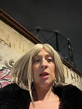 HOTLadyluna's Webcam Show