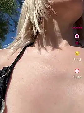 HOTLadylunan Webbikameraesitys