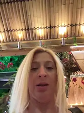 HOTLadyluna's Webcam Show