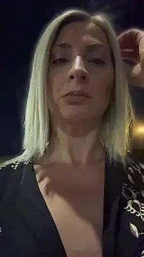 HOTLadyluna webkamerás műsora