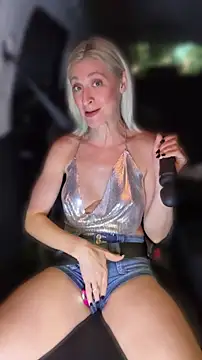 HOTLadyluna 网络视讯表演