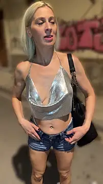 HOTLadyluna Webcam-Show