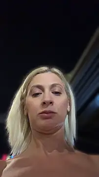 HOTLadyluna Webcam-Show