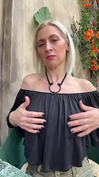 HOTLadyluna – Kamerová šou