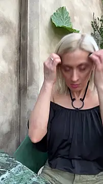 HOTLadyluna – Kamerová šou