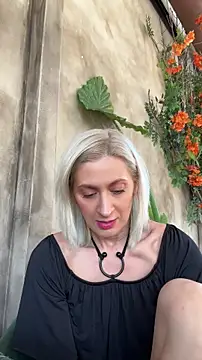عرض كام HOTLadyluna