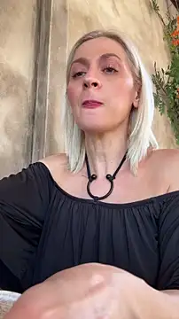 HOTLadyluna webcam show