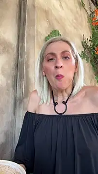 HOTLadyluna webcam show