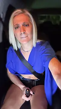 HOTLadyluna Webcam-Show