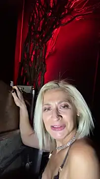 HOTLadyluna Webcam Show