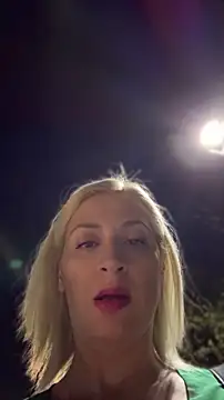 HOTLadyluna webcam show