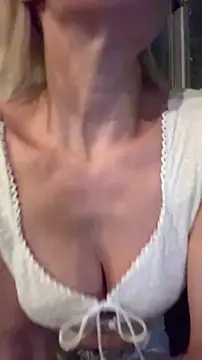 HOTLadyluna Webcam Show