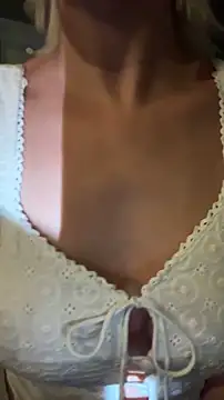 HOTLadyluna Webcam-Show