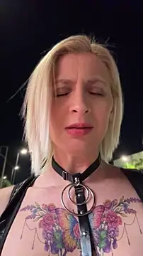 HOTLadyluna – Kamerová šou