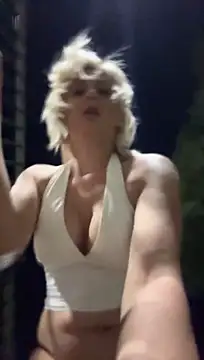 دردشة HOTLadyluna الجنسية المباشرة