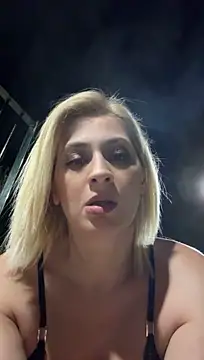 HOTLadyluna 网络视讯表演