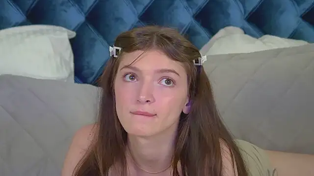 SophiaProve's Live XXX Chat