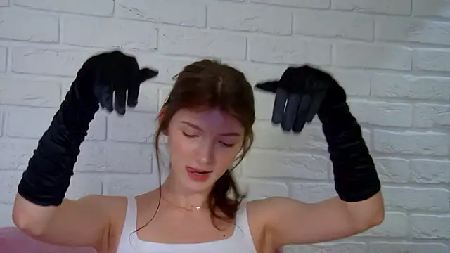 Chat XXX en directo de SophiaProve
