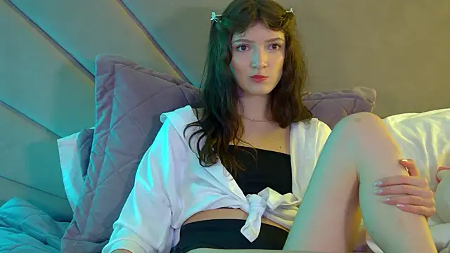 SophiaProve Adlı Modelin Canlı XXX Sohbeti