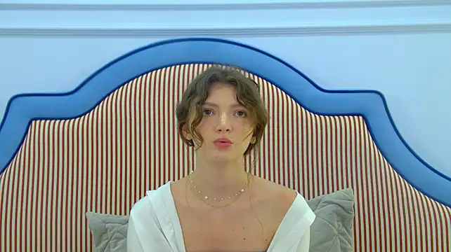 SophiaProve's Webcam Show