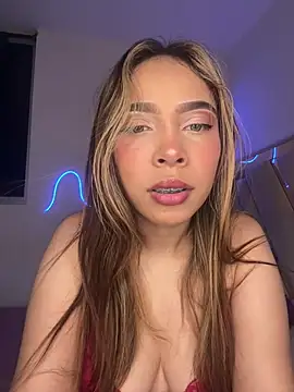 Živý XXX chat 888adara