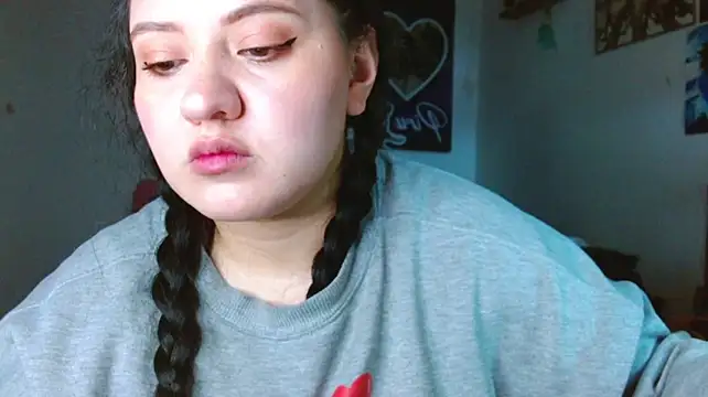 Just_danna élő XXX-chatje