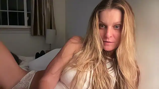 bellainparadise Webcam Show