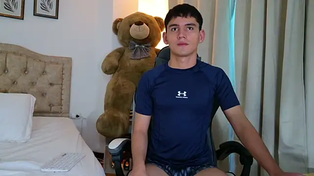 estebanperez_26 网络视讯表演