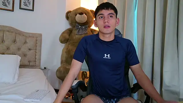 estebanperez_26 网络视讯表演