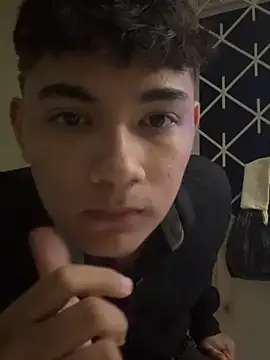 Santiagooo1233 webkamerás műsora