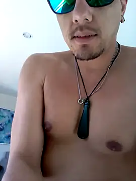 cloudyyyykiwi Webcam-Show