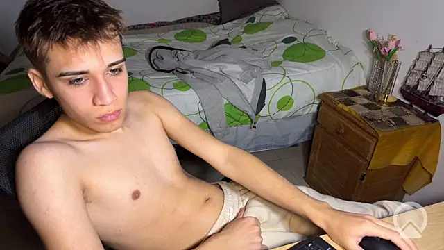 kevinnoff19's Webcam Show
