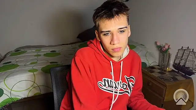 kevinnoff19 Show in webcam