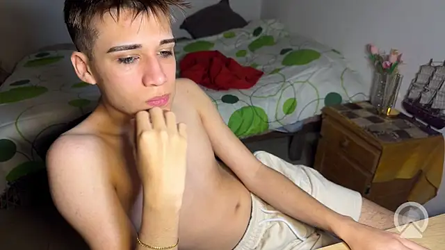 kevinnoff19 Webcam Show