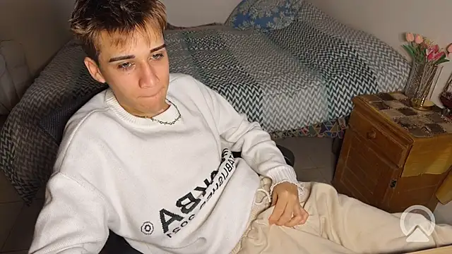 kevinnoff19 Show in webcam