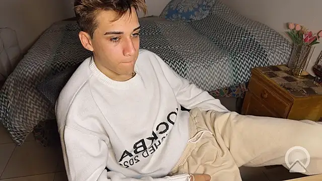 kevinnoff19 Adlı Modelin Web Kamerası Şovu