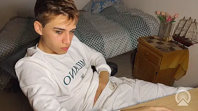 kevinnoff19 Webcam Show