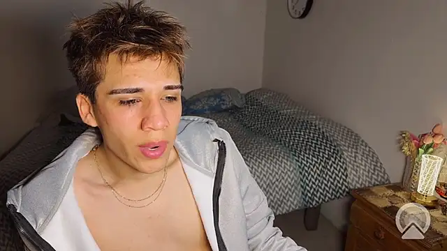 kevinnoff19 Pertunjukan Webcam