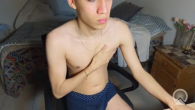 kevinnoff19 – webcam-show