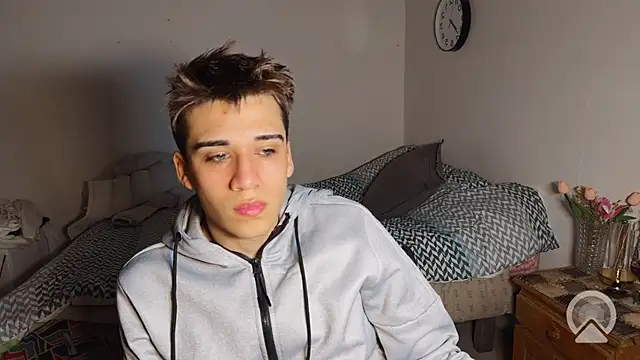 kevinnoff19 Show Webcam
