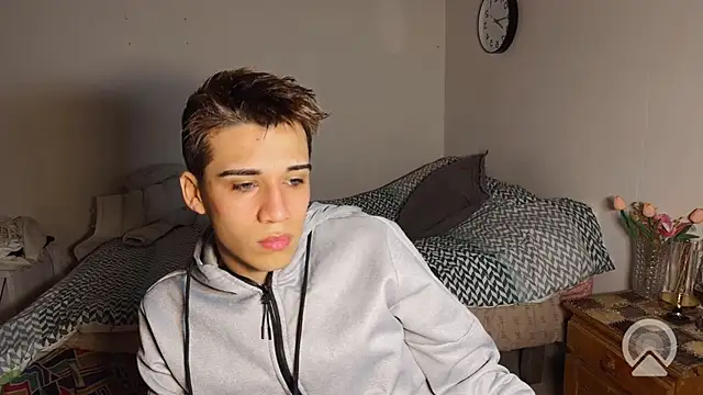 kevinnoff19 Webcam Show