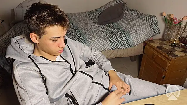 הופעת וובקאם של kevinnoff19